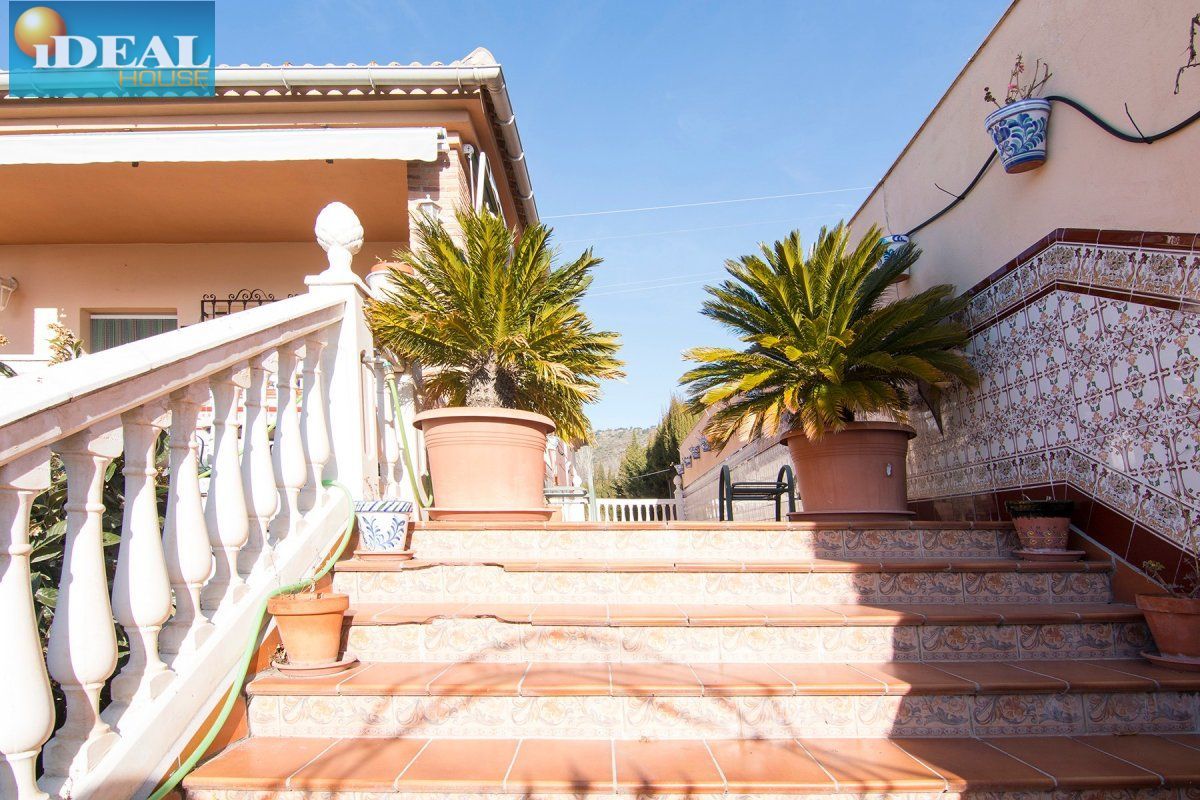 Country house zum Verkauf in Calle LAS PIEDRAS, Huétor de Santillán