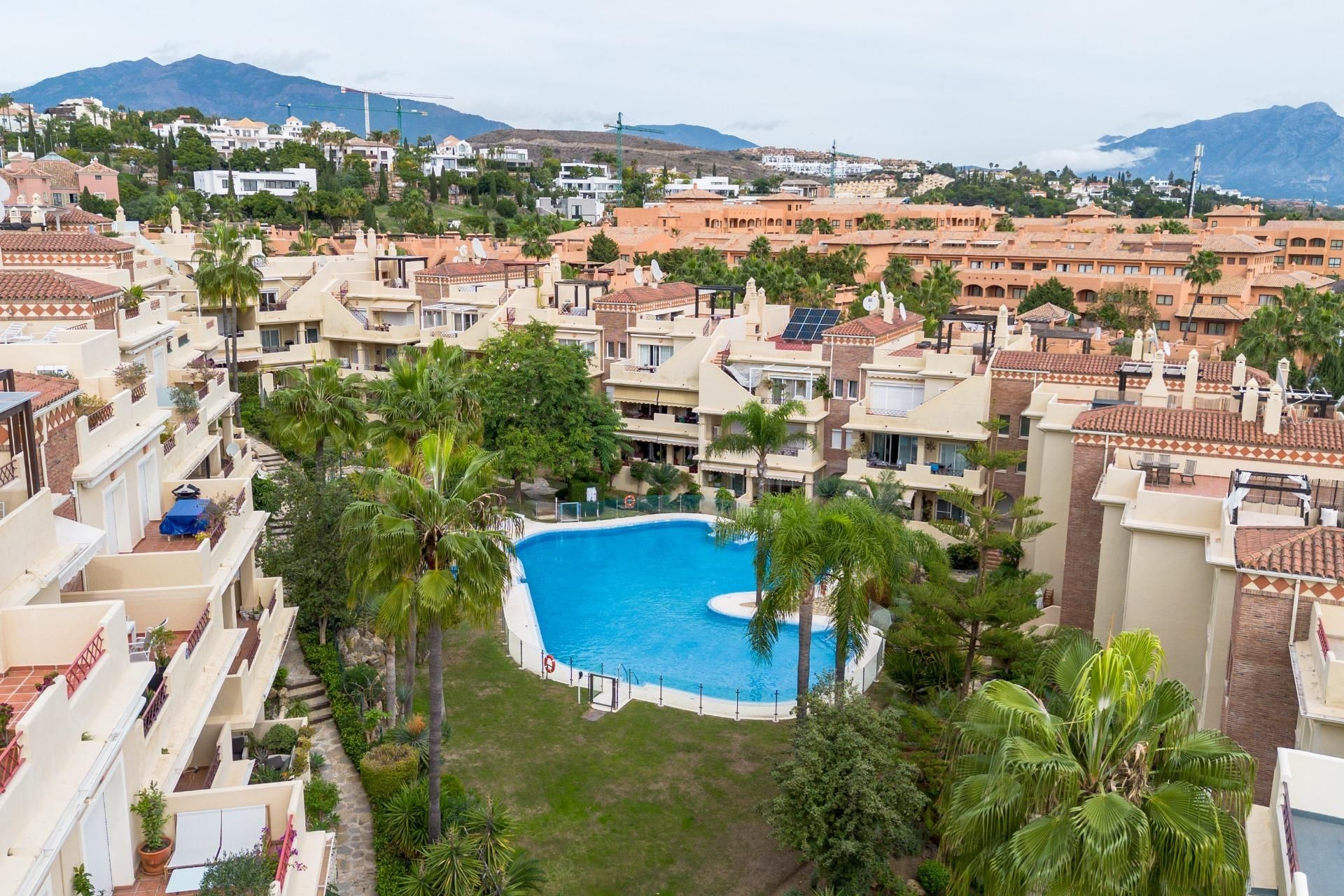Exterior view of Planta baja for sale in Benahavís  with Air Conditioner, Heating and Private garden