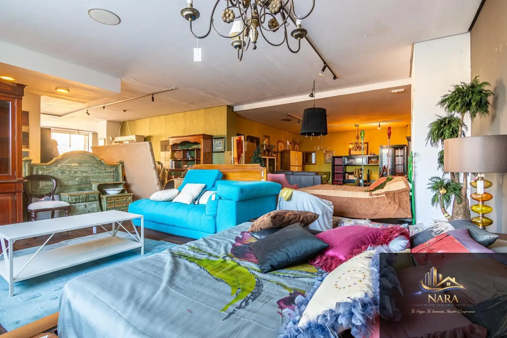 Living room of Commercial properties for sale in Santander