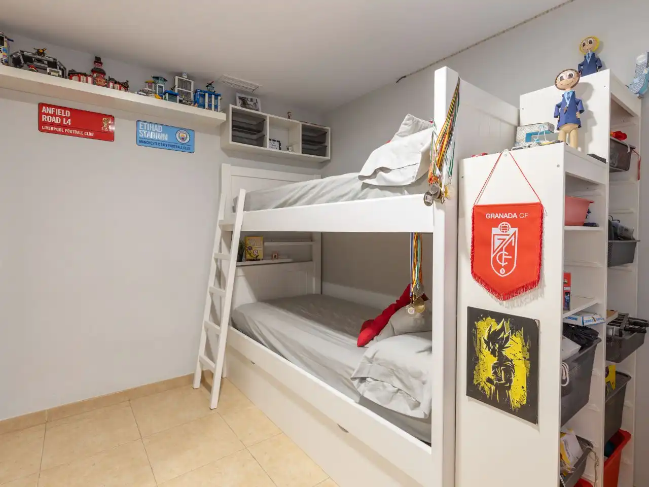 Bedroom of Flat for sale in Barrio de la Vega
