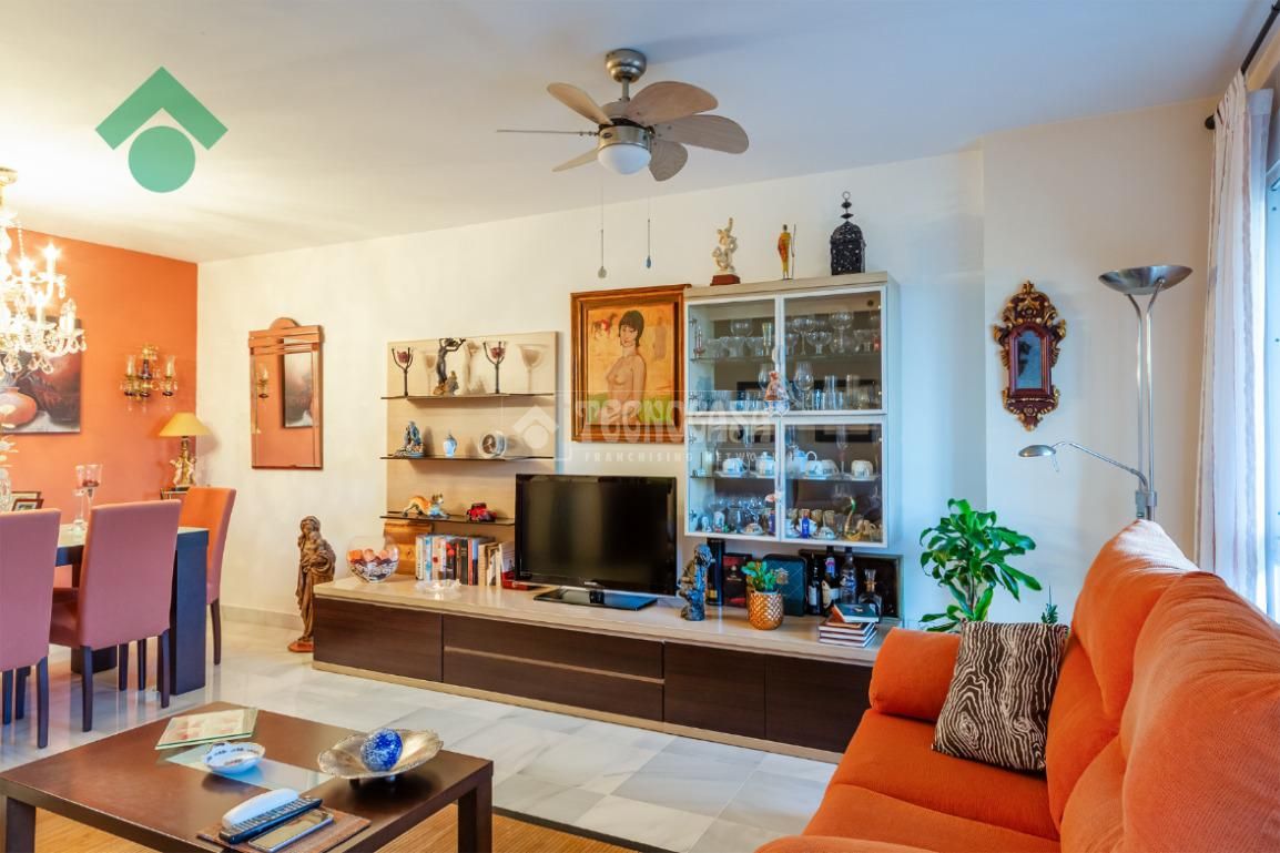 Sala de estar de Piso en venta en Rincón de la Victoria con Balcón