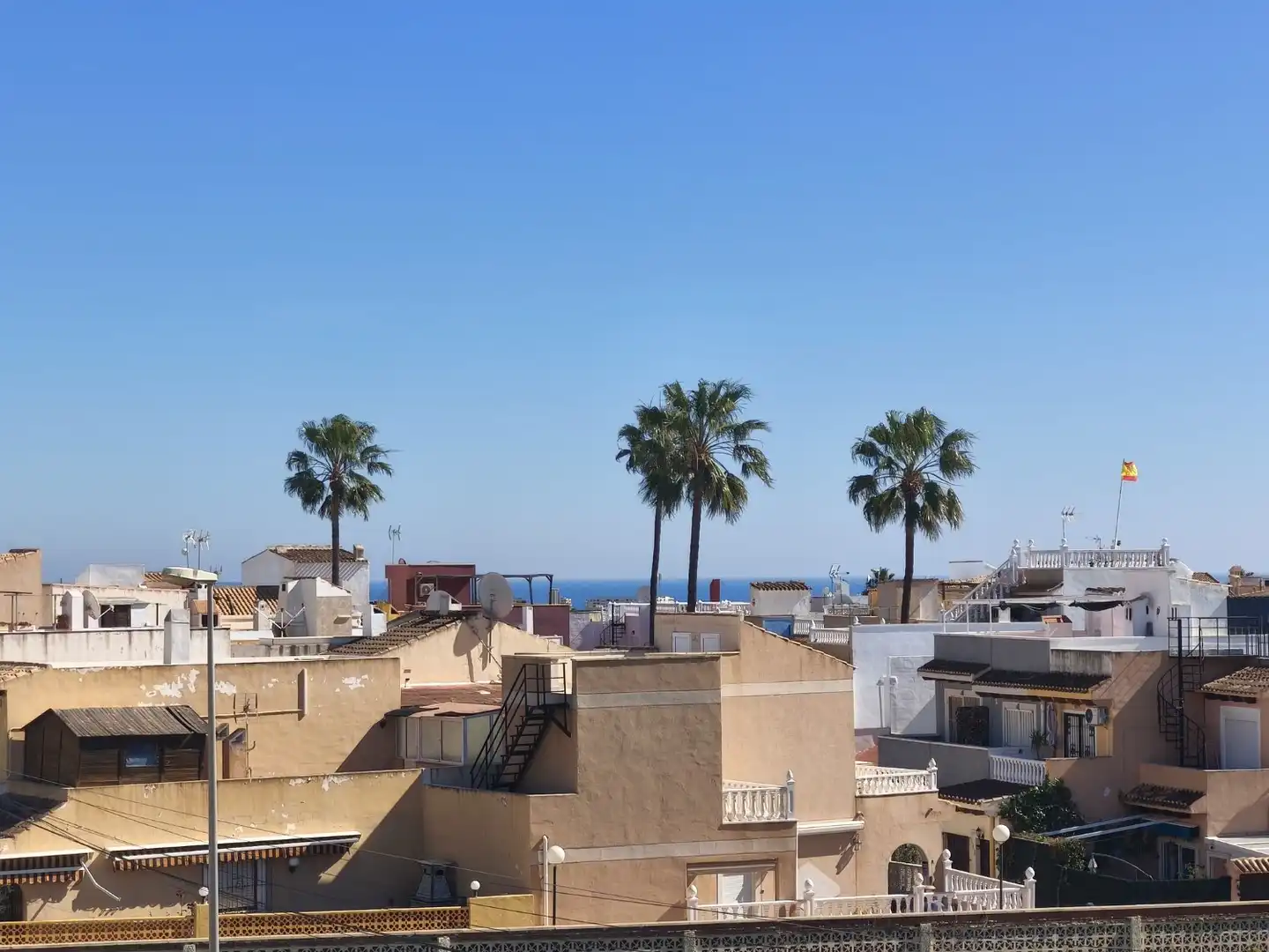 Vista exterior de Dúplex en venda en Orihuela amb Aire condicionat, Calefacció i Piscina