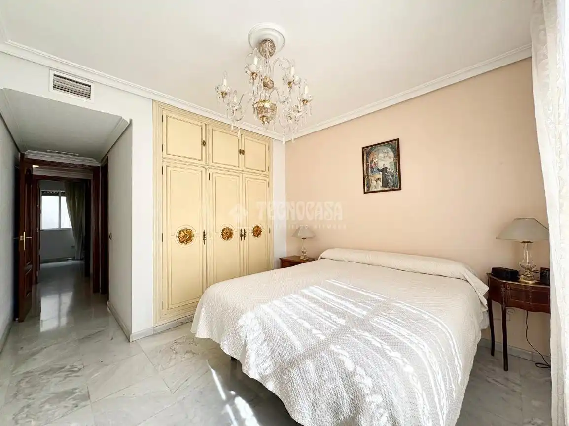 Habitación de Piso en venta en Sevilla con Aire acondicionado, Calefacción y Terraza
