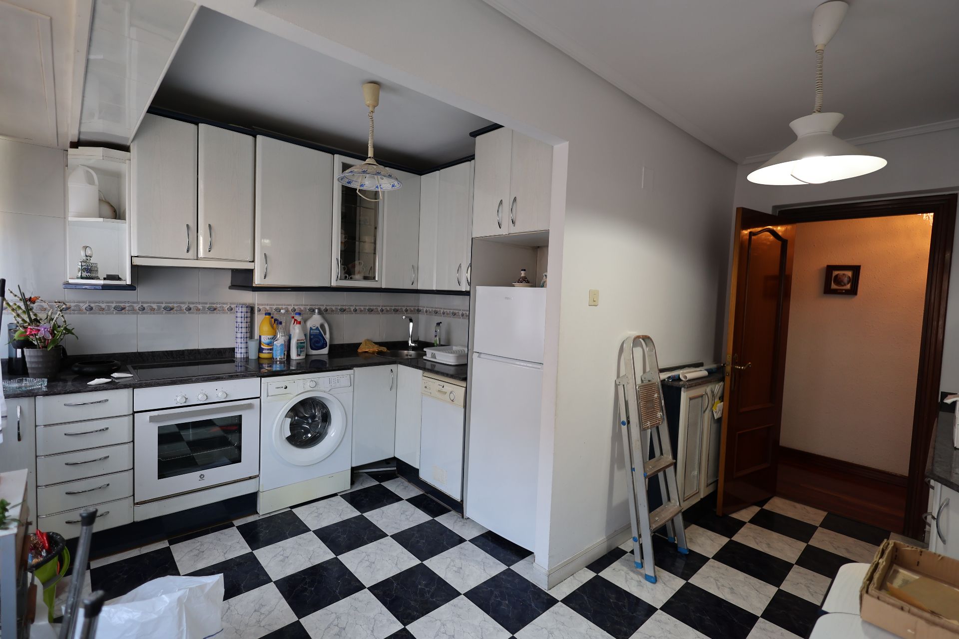 Kitchen of Flat for sale in Barakaldo   with Furnished, Oven and Washing machine