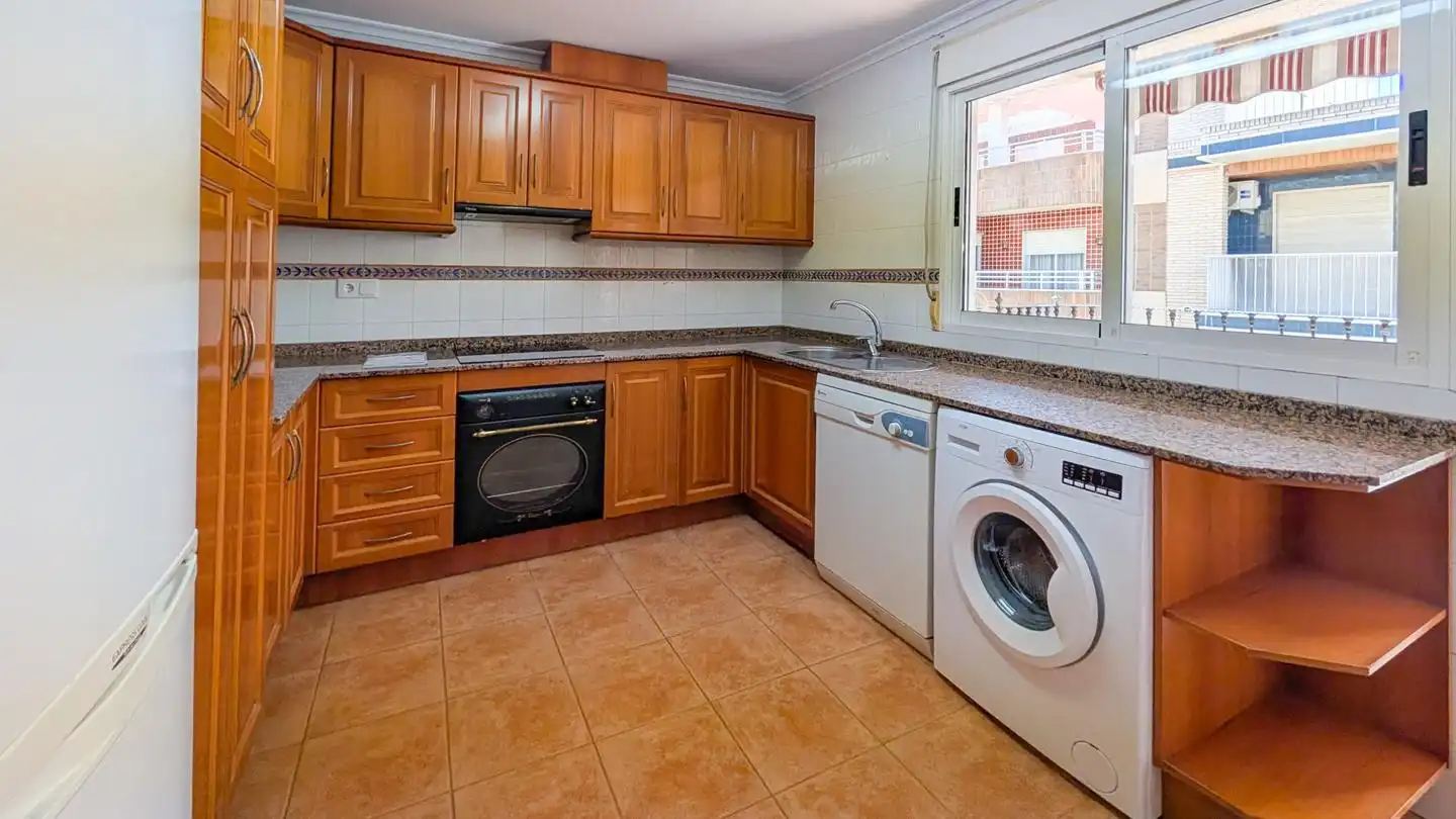 Kitchen of Flat for sale in Santa Pola  with Air Conditioner, Heating and Terrace