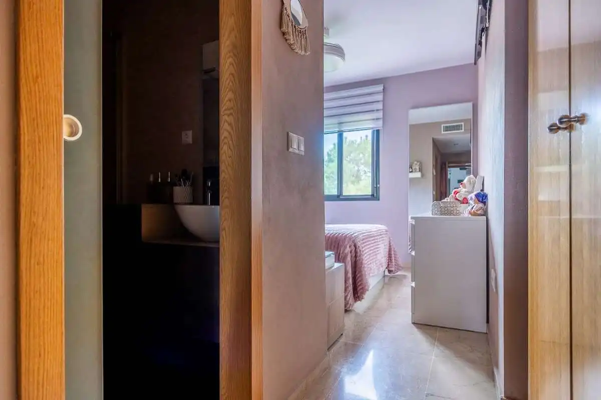 Bedroom of Flat for sale in Sevilla  with Air Conditioner, Heating and Storage room