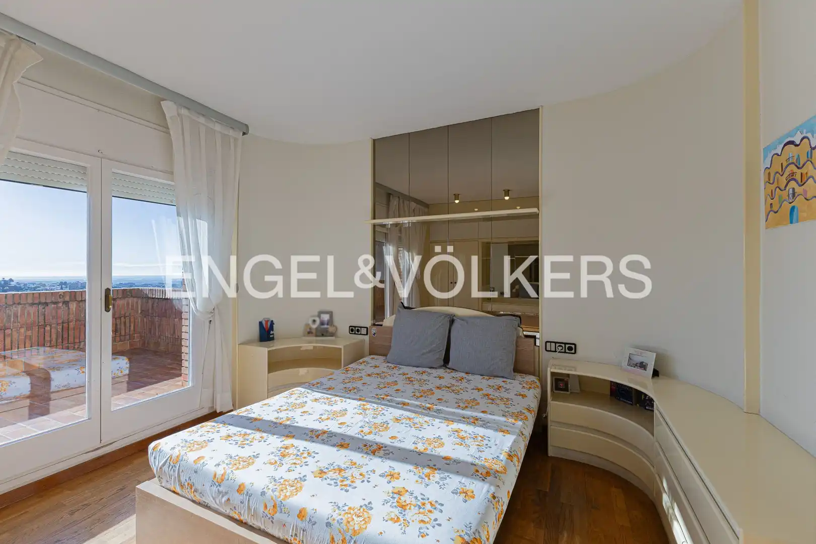 Habitación de Casa o chalet en venta en Sant Just Desvern con Aire acondicionado, Calefacción y Jardín privado