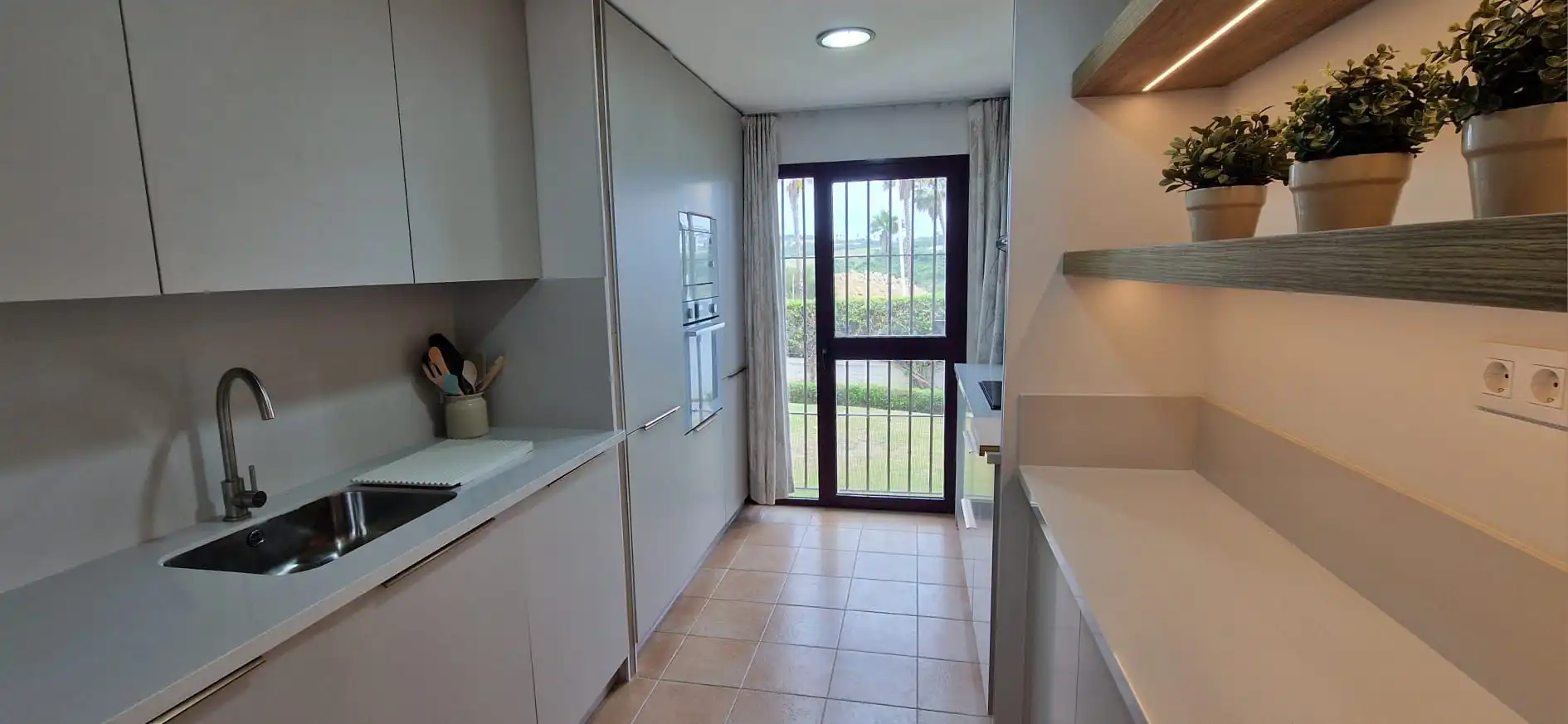 Cocina de Casa adosada de alquiler en San Roque con Amueblado