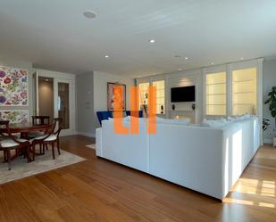 Living room of Flat to rent in A Coruña Capital   with Air Conditioner, Heating and Parquet flooring