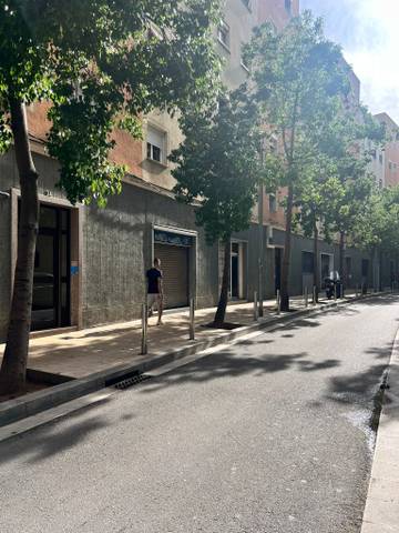 Local comercial en Venta en C/ Cadi en El Turó de la Peira