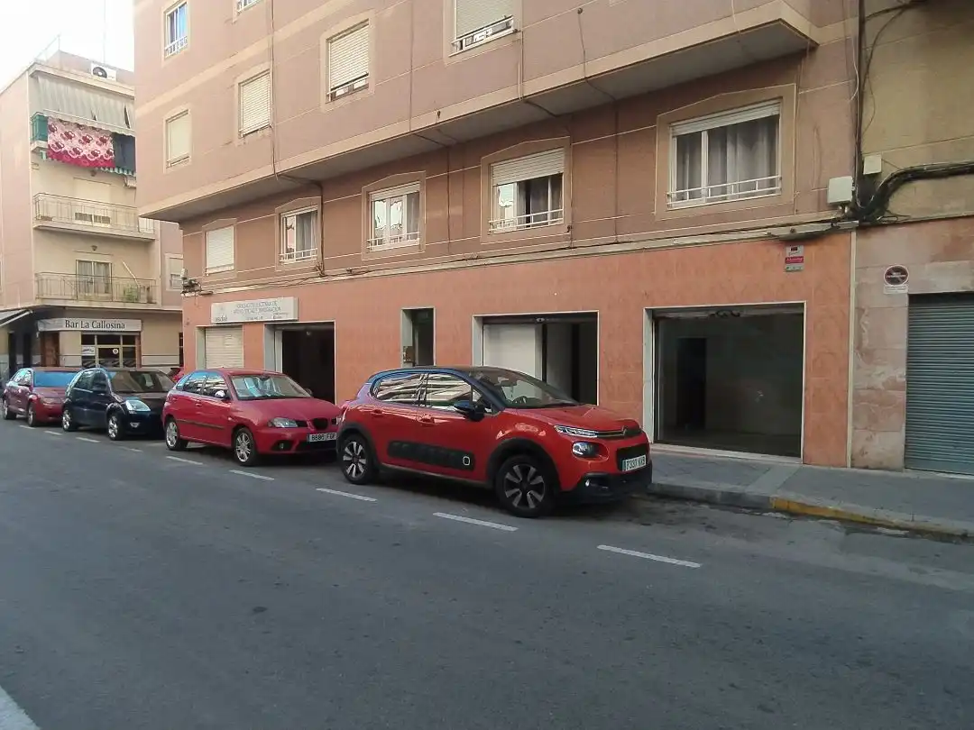 Parking de Local de alquiler en Elche / Elx con Amueblado