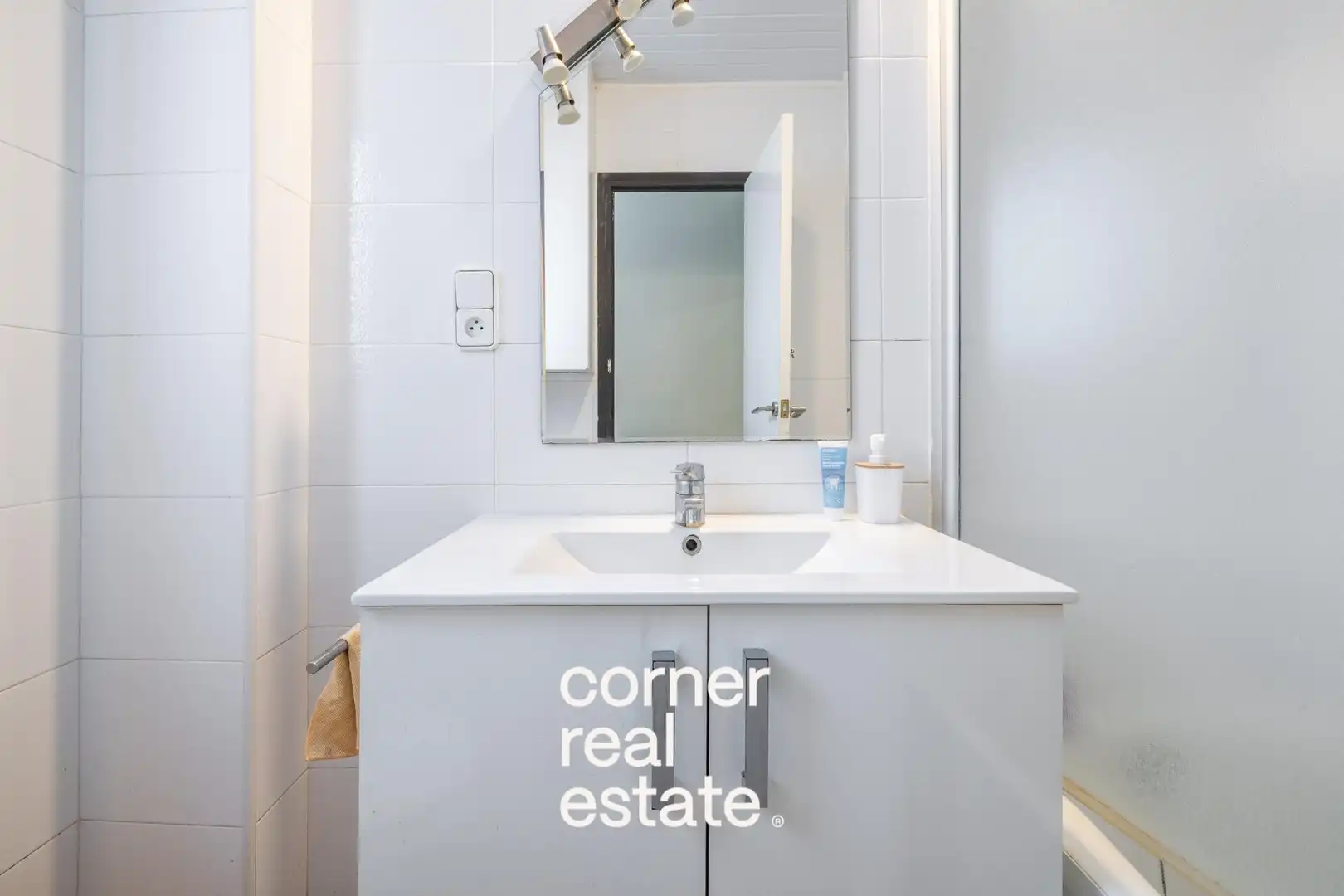 Bathroom of Flat for sale in Sant Cugat del Vallès  with Heating, Terrace and Balcony