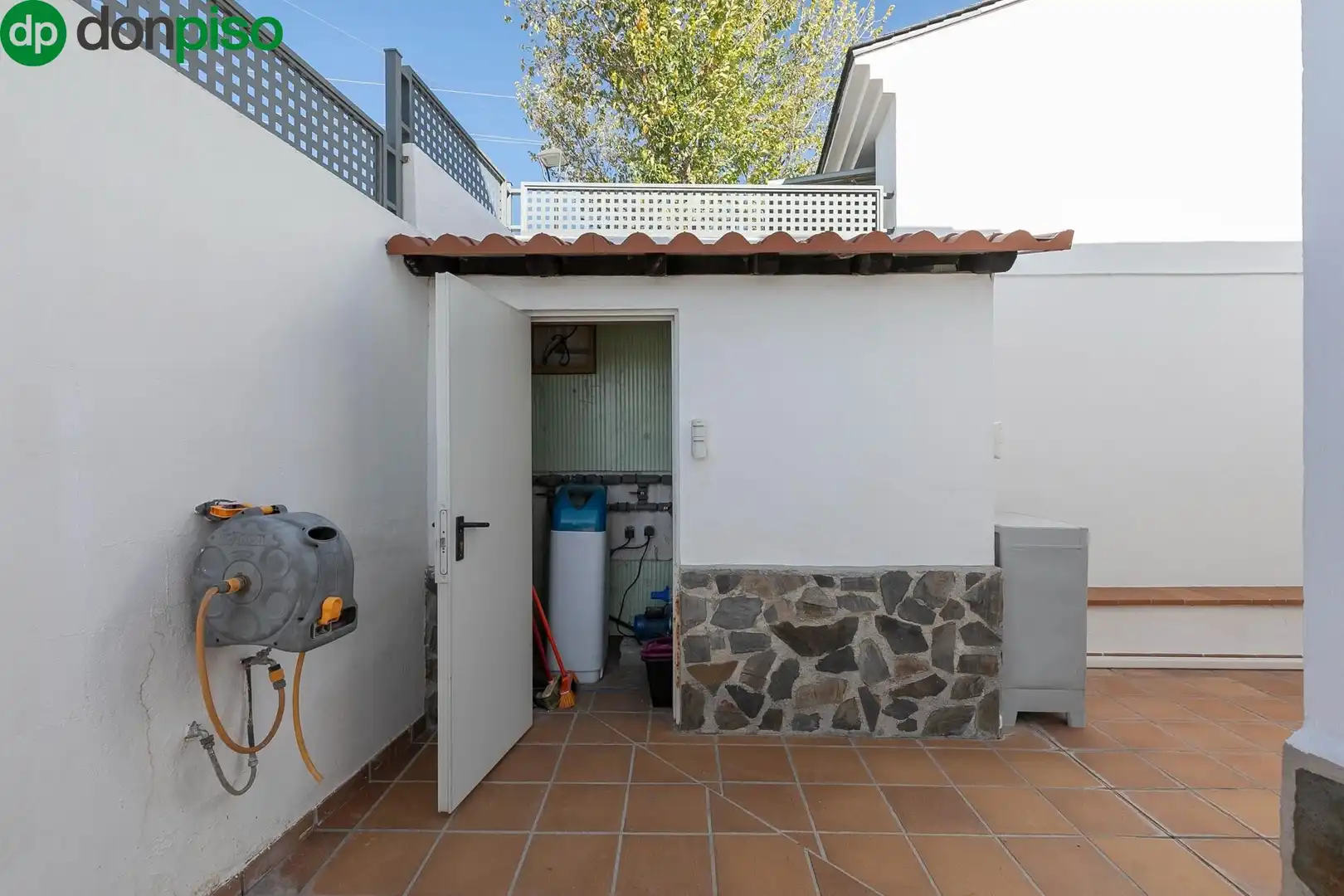Garden of Houses for sale in Huétor de Santillán  with Heating, Private garden and Swimming Pool