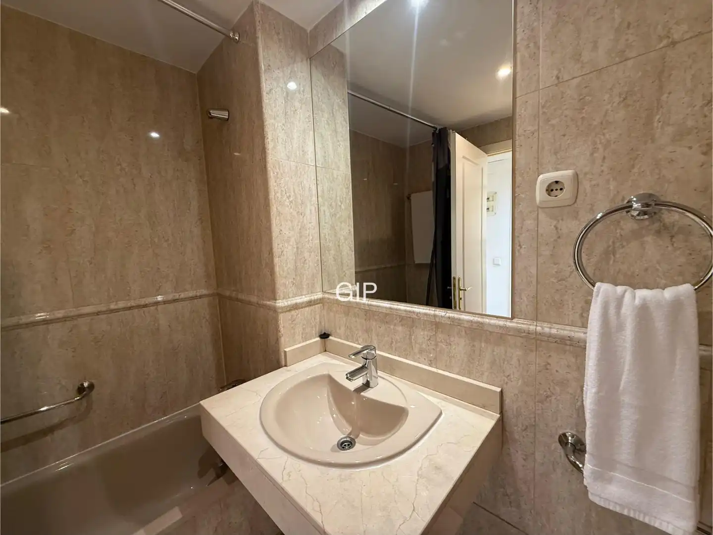 Apartments for rent in Calle de Deyanira, 59, Rejas