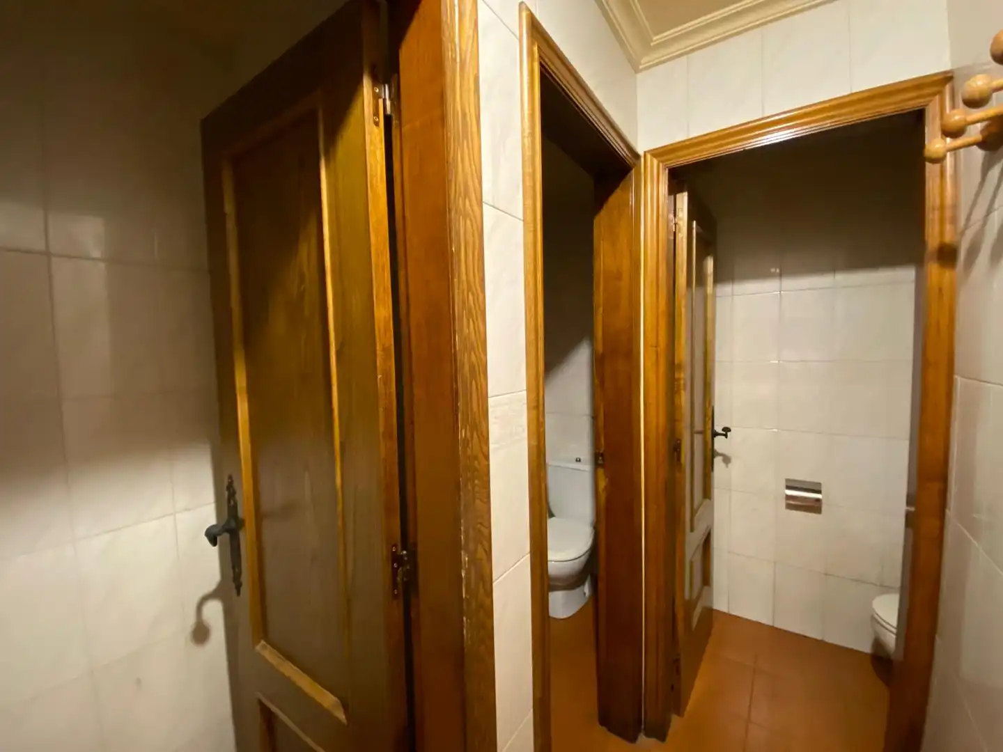 Baño de Local de alquiler en Ourense Capital  con Calefacción, Terraza y Amueblado