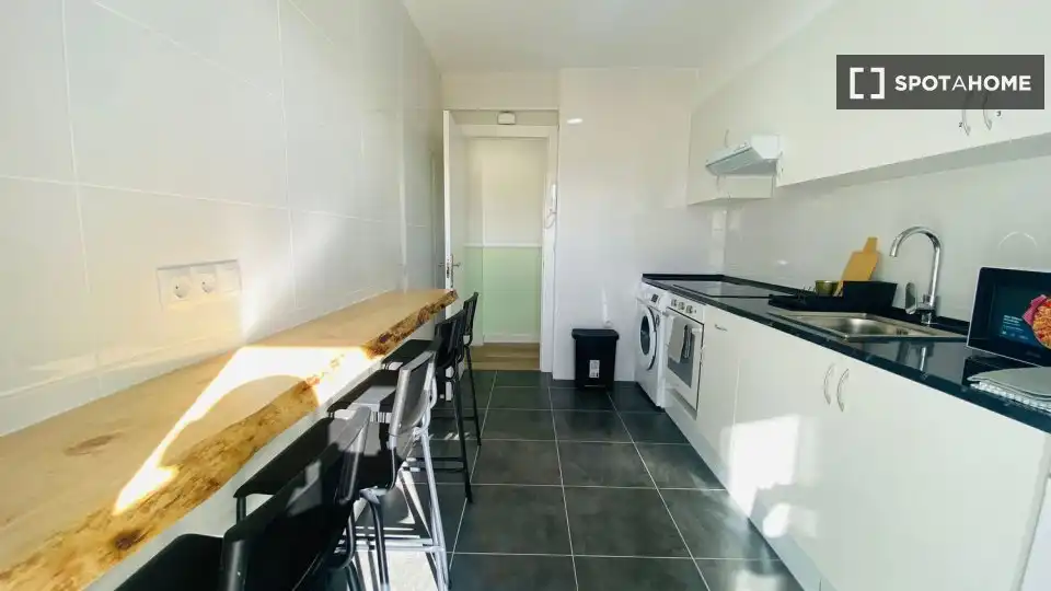 Cocina de Piso de alquiler en Madrid con Aire acondicionado, Calefacción y Amueblado