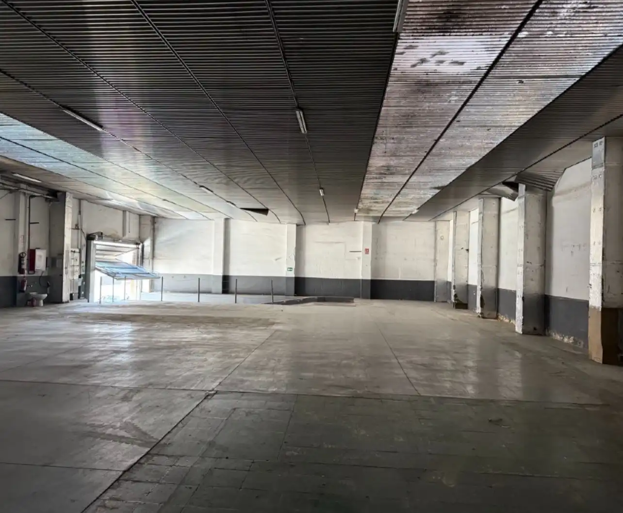 Fabrikhallen zum Verkauf in Sabadell