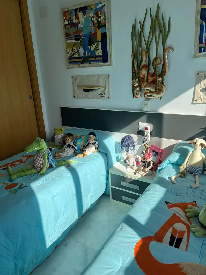 Habitación de Apartamento en venta en Benidorm con Jardín privado, Terraza y Trastero