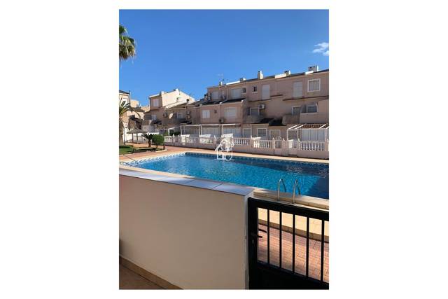 Casa-chalet en Alquiler en San Miguel de Salinas
