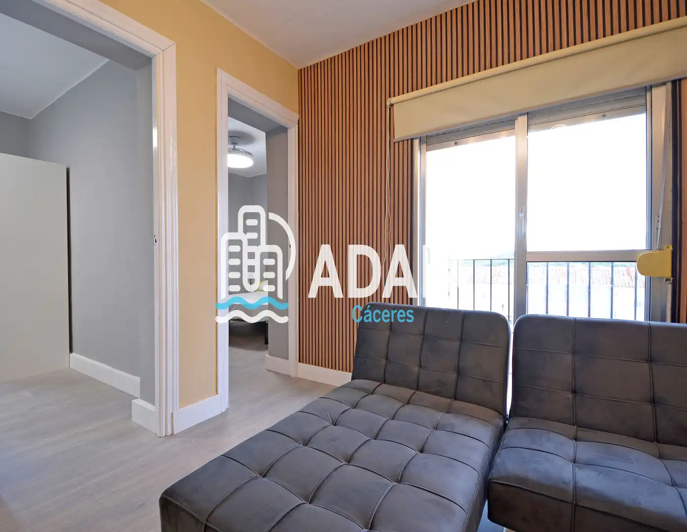 Flat for rent in Pintor Murillo, Casco Antiguo