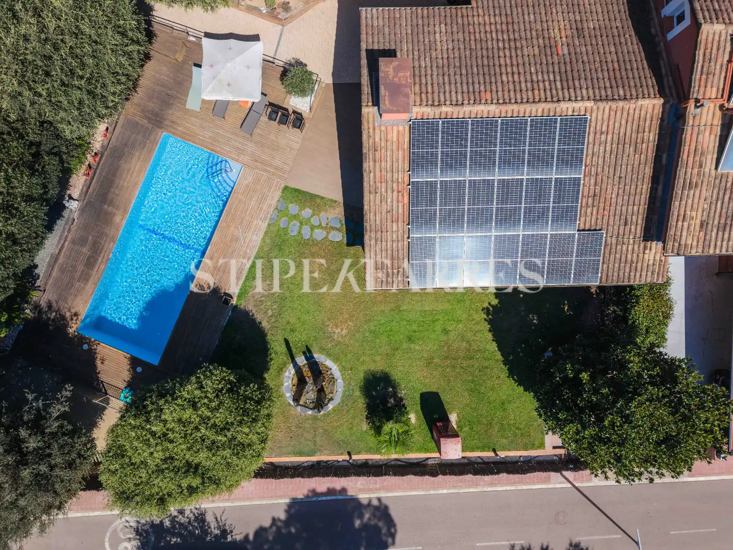 Jardí de Casa o xalet en venda en Barcelona amb Aire condicionat, Calefacció i Jardí privat