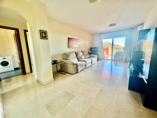 Piso en Venta en Calle Isabel la Catolica, 1 en Los Pacos