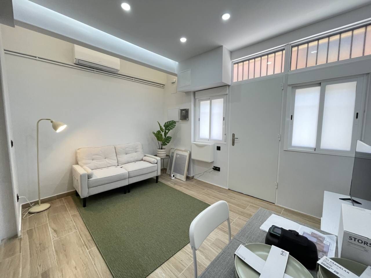 Sala de estar de Piso en venta en  Barcelona Capital con Aire acondicionado, Calefacción y Amueblado