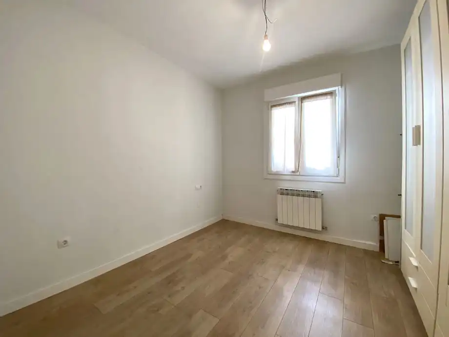Habitación de Piso en venta en Vitoria - Gasteiz con Calefacción y Trastero