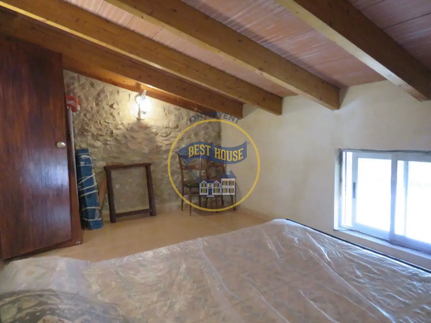 Houses for sale in Montesa  with Terrace and Furnished