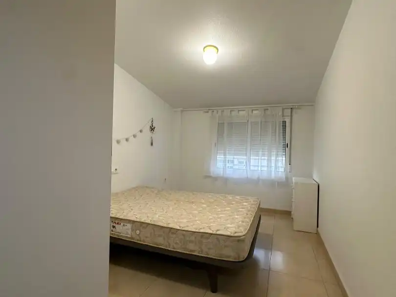 Schlafzimmer von Dachboden zur Miete in Murcia mit Klimaanlage, Terrasse und Möbliert