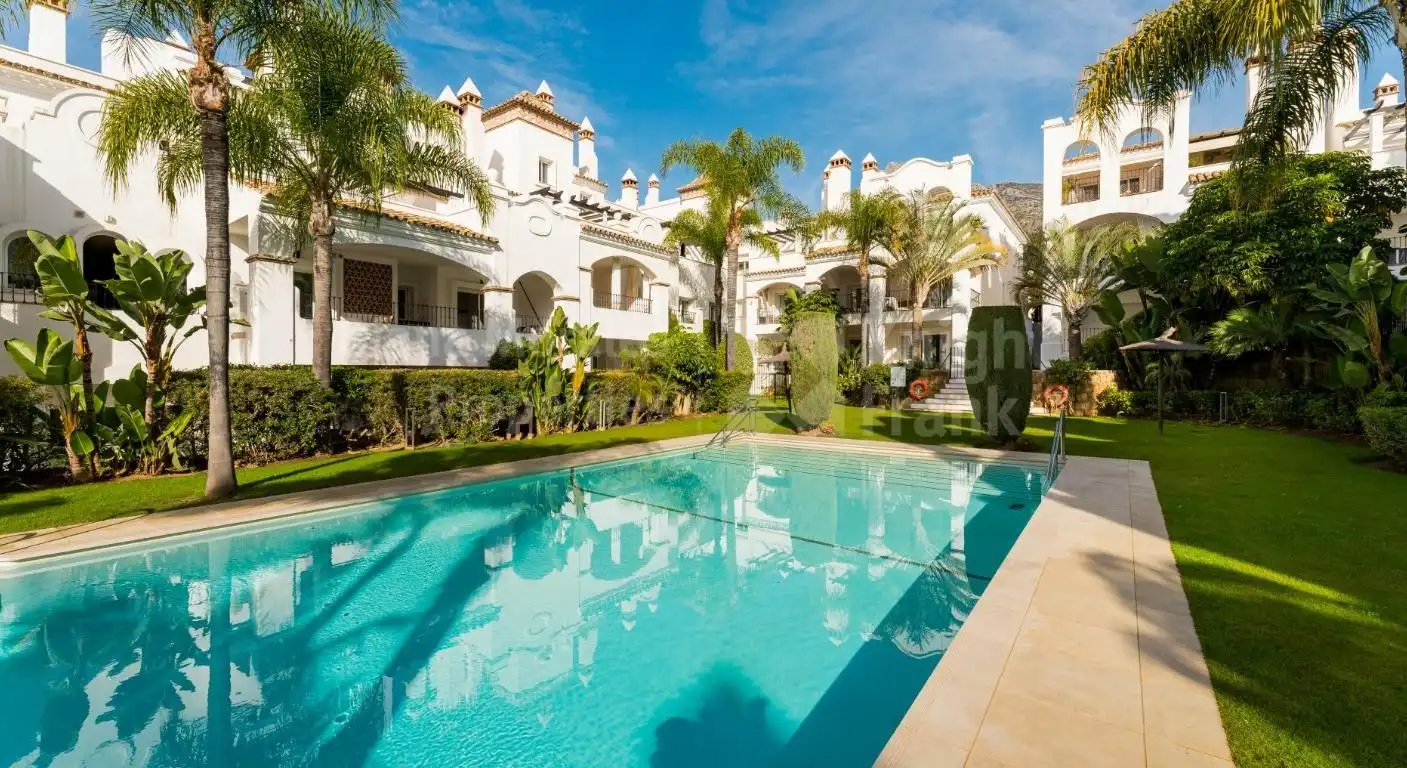 Apartament amb piscina en venda a Milla de Oro, imagen 26