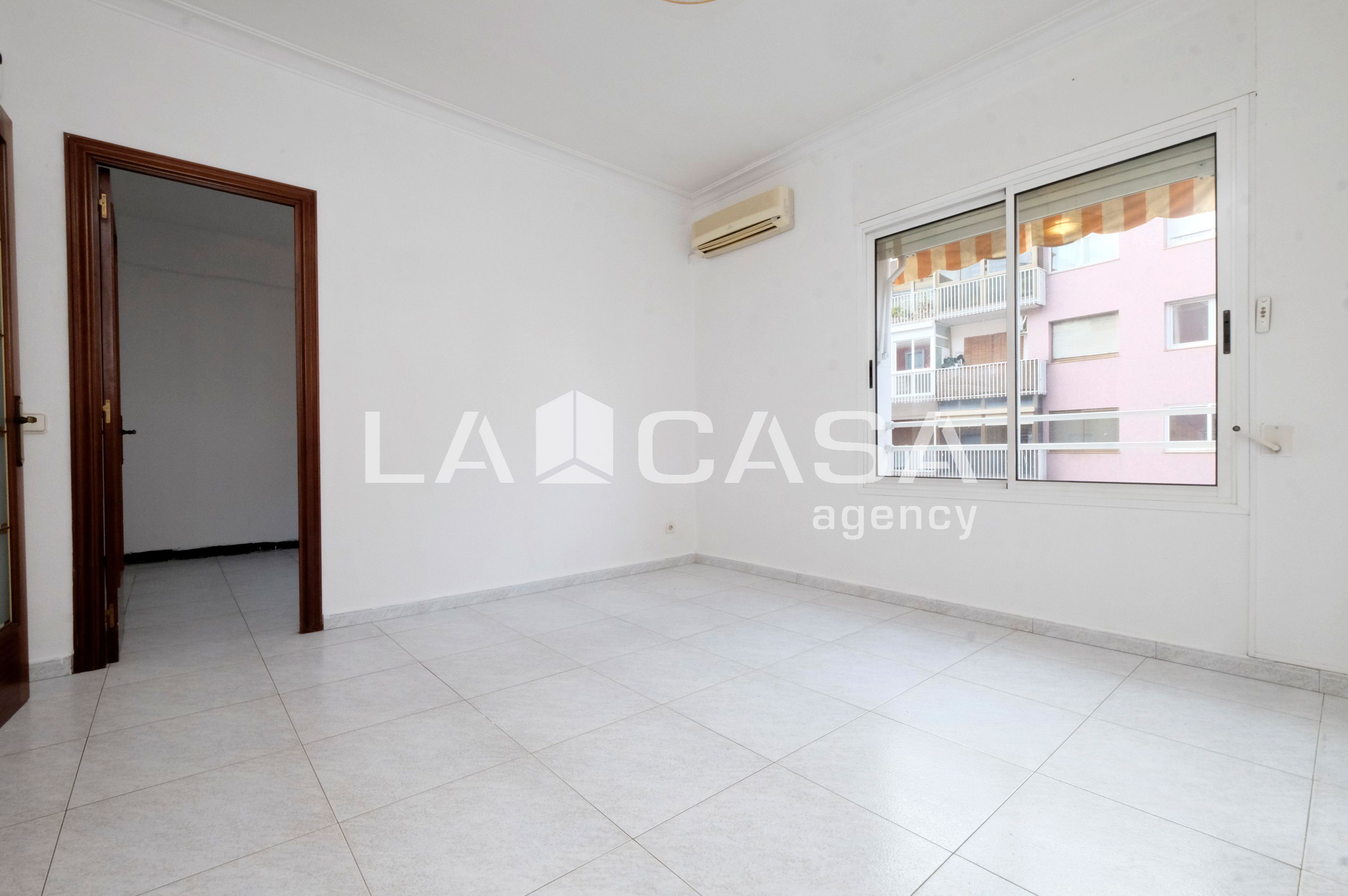 Piso en venta en Vilapicina i la Torre Llobeta, Nou Barris