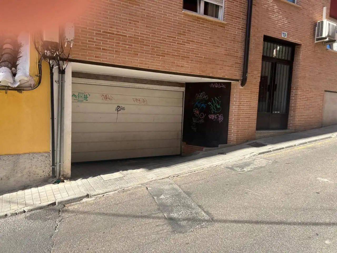 Parking to rent in Calle Canteros