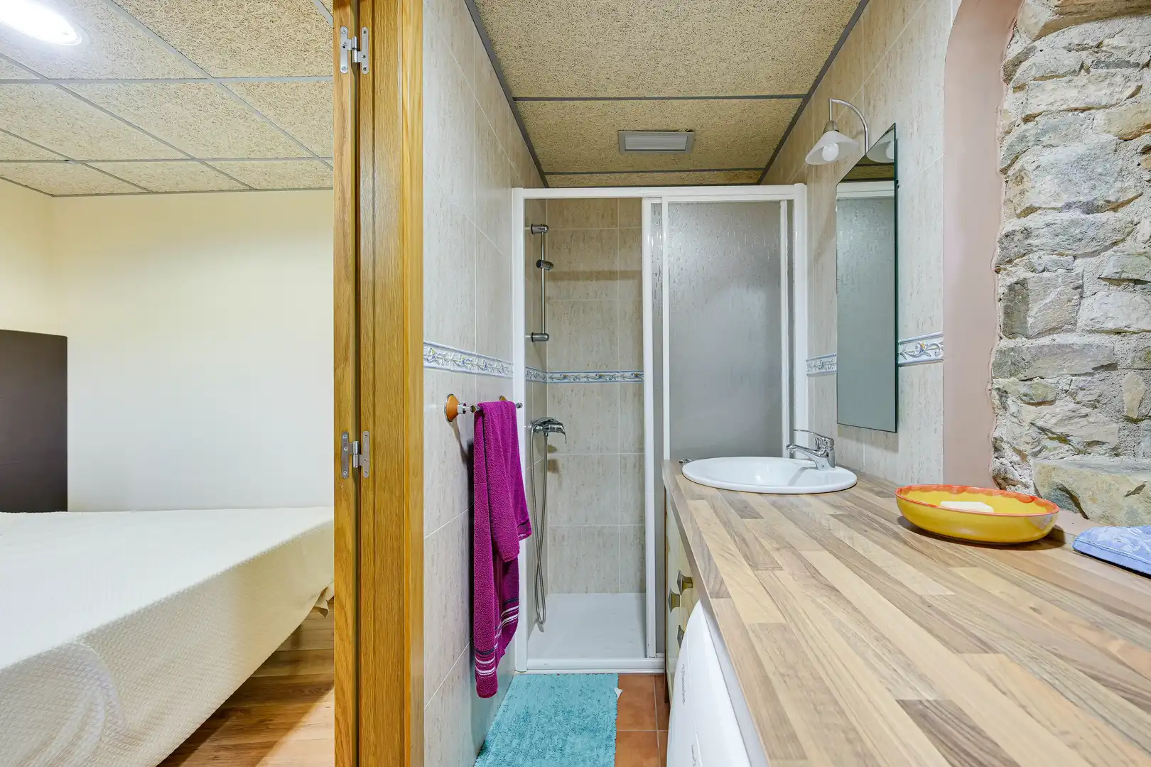 Baño de Finca rústica en venta en Amer con Aire acondicionado, Calefacción y Terraza