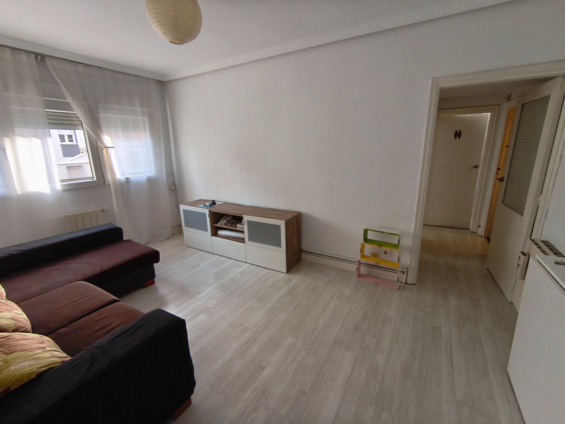 Living room of Flat for sale in  Madrid Capital  with Heating and Furnished