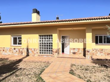 House with balcony for sale in Fogars de la Selva