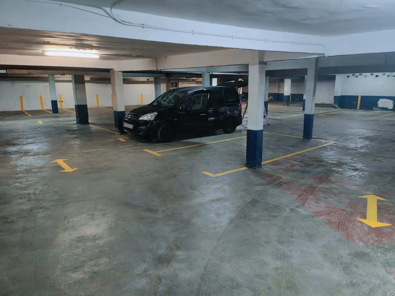 Parking de Garaje de alquiler en Madrid con Alarma