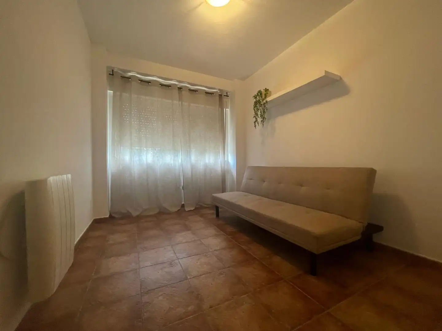 Sala d'estar de Pis de lloguer en Ferrol amb Calefacció, Moblat i Forn