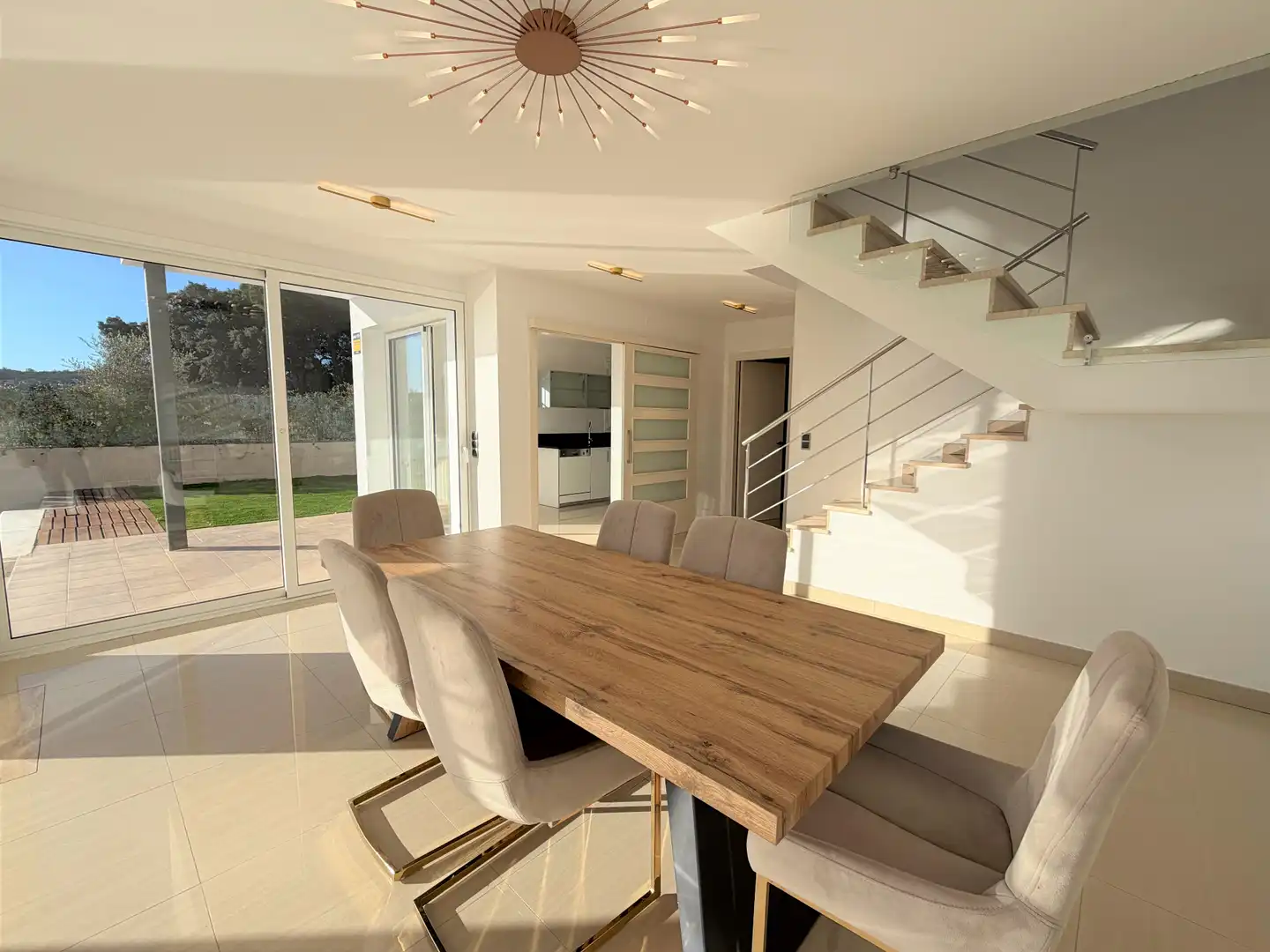 Chalet con piscina en venta en Carrer del Ripollès, imagen 4