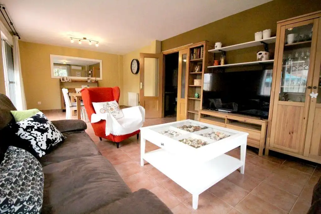 Sala de estar de Casa o chalet en venta en Alovera con Aire acondicionado, Calefacción y Piscina comunitaria