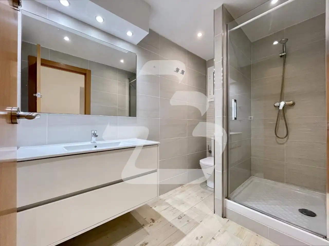 Bathroom of Office for rent in L'Hospitalet de Llobregat