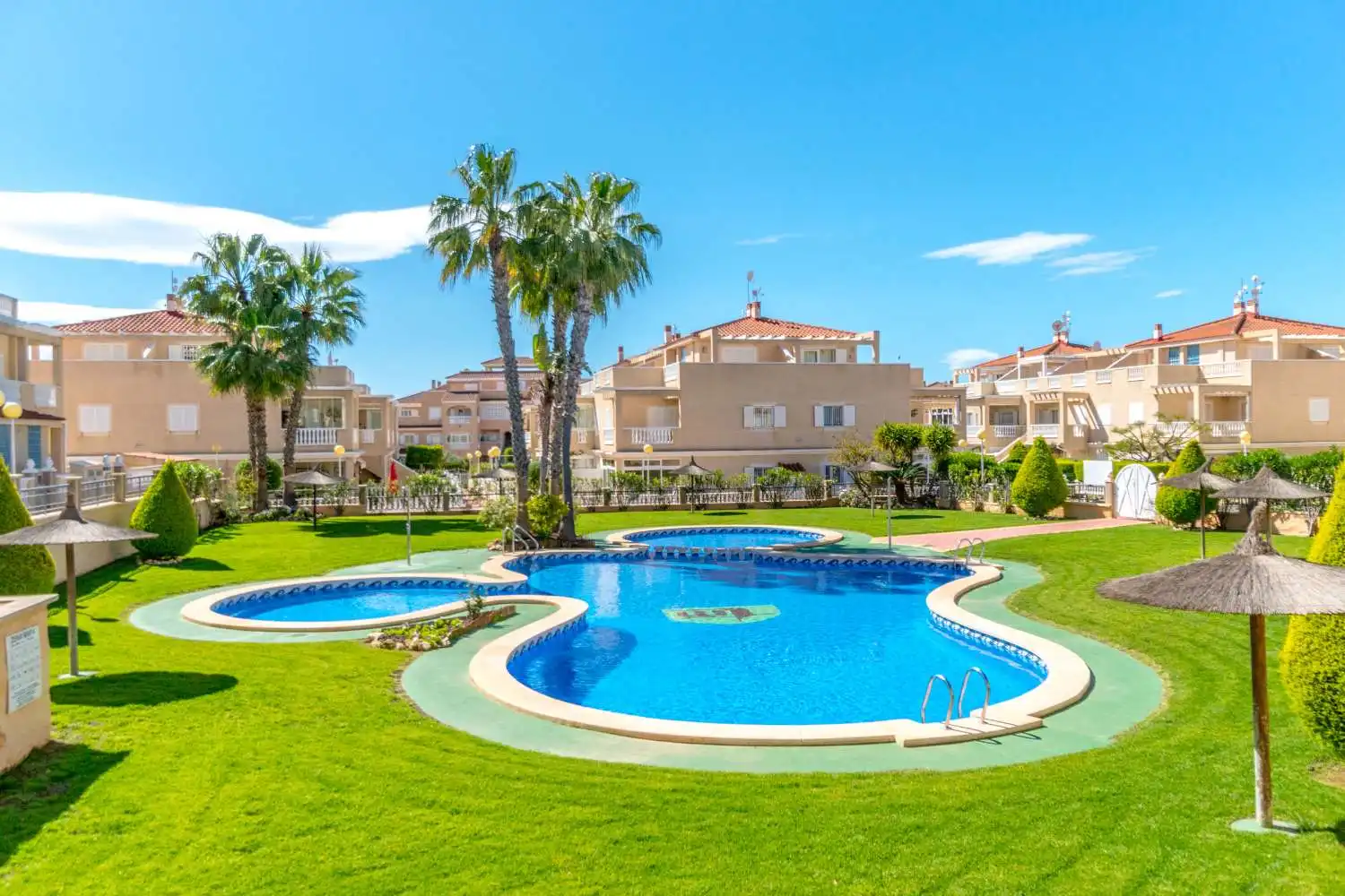 Jardí de Apartament en venda en Orihuela amb Aire condicionat, Calefacció i Terrassa