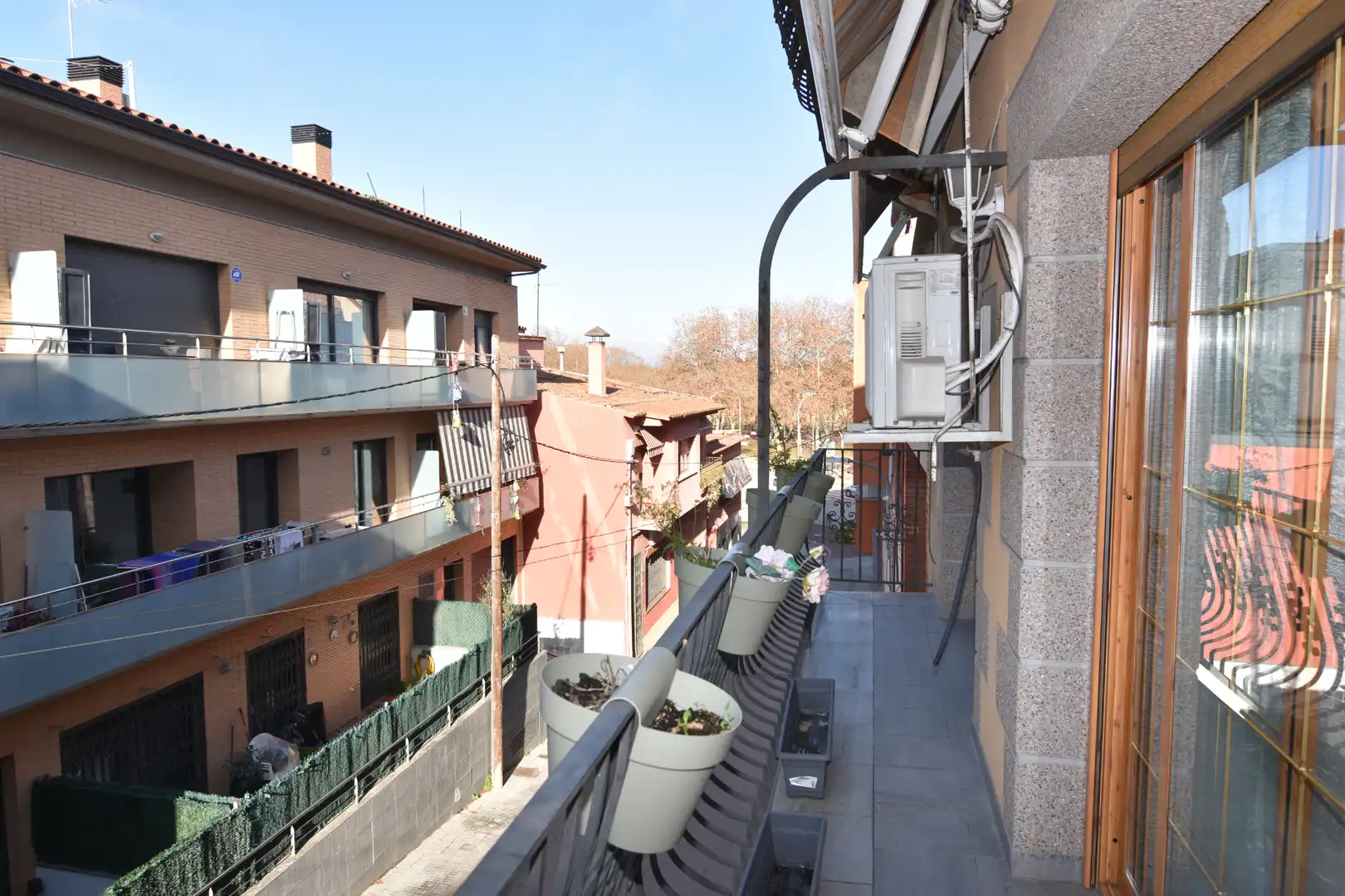Vista exterior de Casa o xalet en venda en Tordera amb Calefacció, Terrassa i Balcó