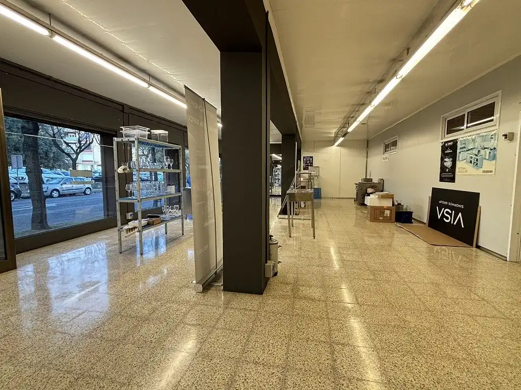 Business premises for sale in Olot, imagen 4