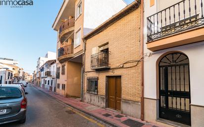 Vista exterior de Casa o xalet en venda en Armilla amb Calefacció, Jardí privat i Traster