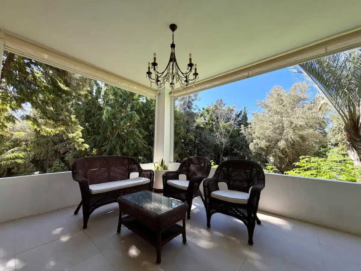 Piso con ascensor en venta en Nueva Andalucía, imagen 2