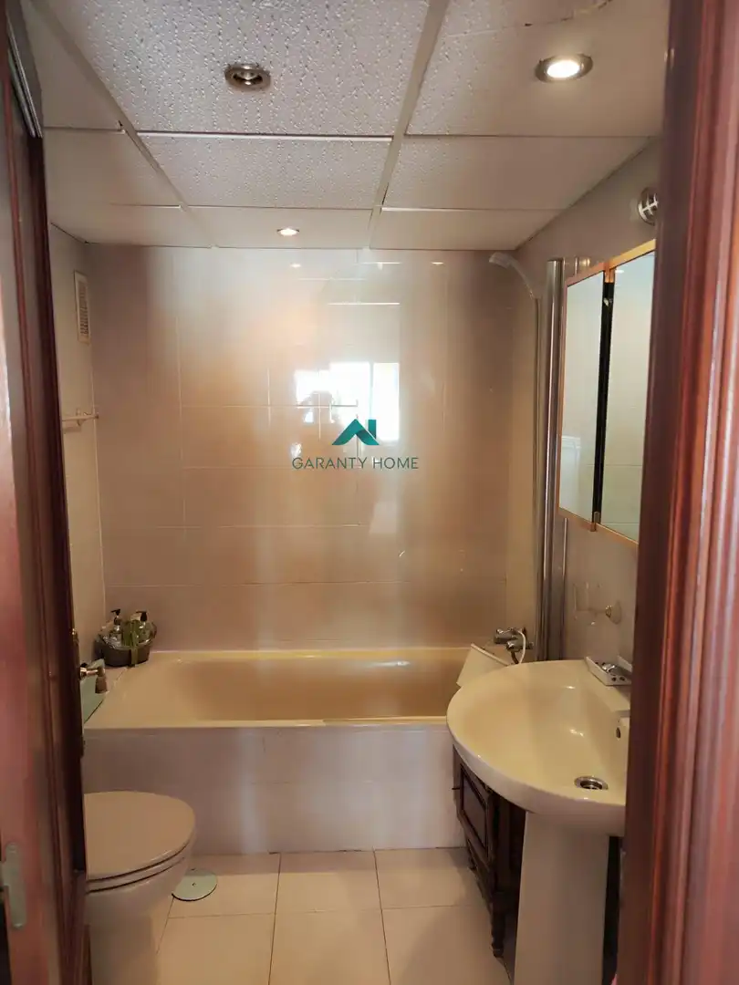 Baño de Piso en venta en Badajoz con Aire acondicionado y Terraza