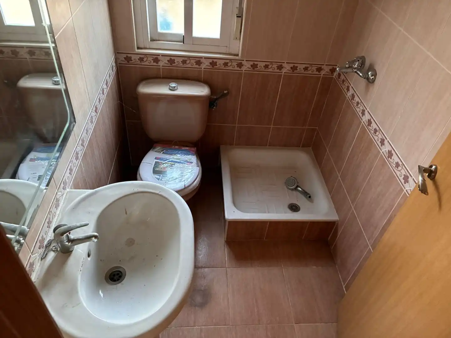 Bany de Casa o xalet en venda en Calvarrasa de Arriba amb Calefacció i Terrassa
