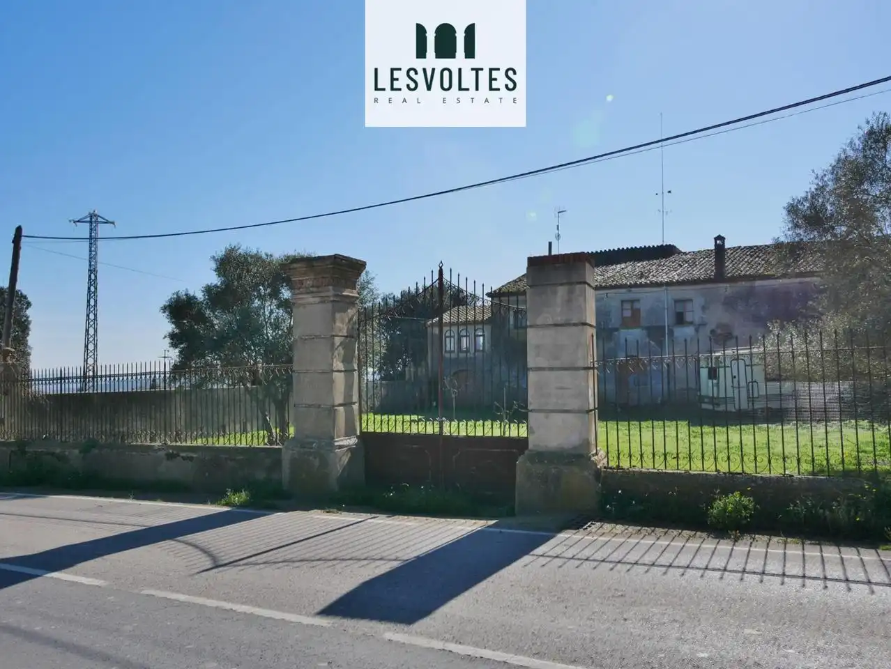 Vista exterior de Finca rústica en venda en Rupià amb Jardí privat i Terrassa
