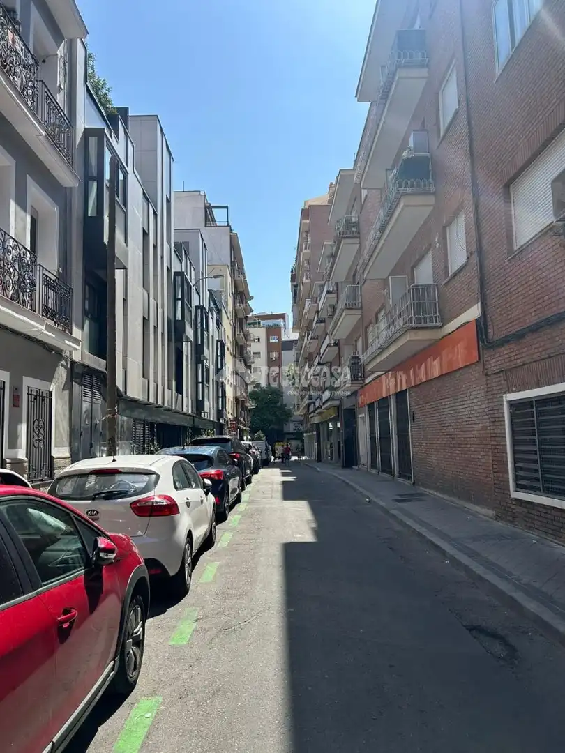 Vista exterior de Pis en venda en Madrid
